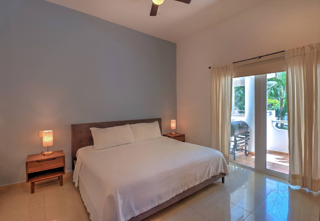 Departamento en Playa del Carmen - P101. Palmar del Sol 2Rec Vista a la calle.