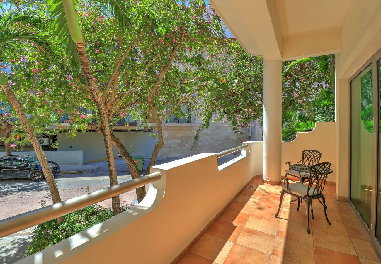 Departamento en Playa del Carmen - P101. Palmar del Sol 2Rec Vista a la calle.
