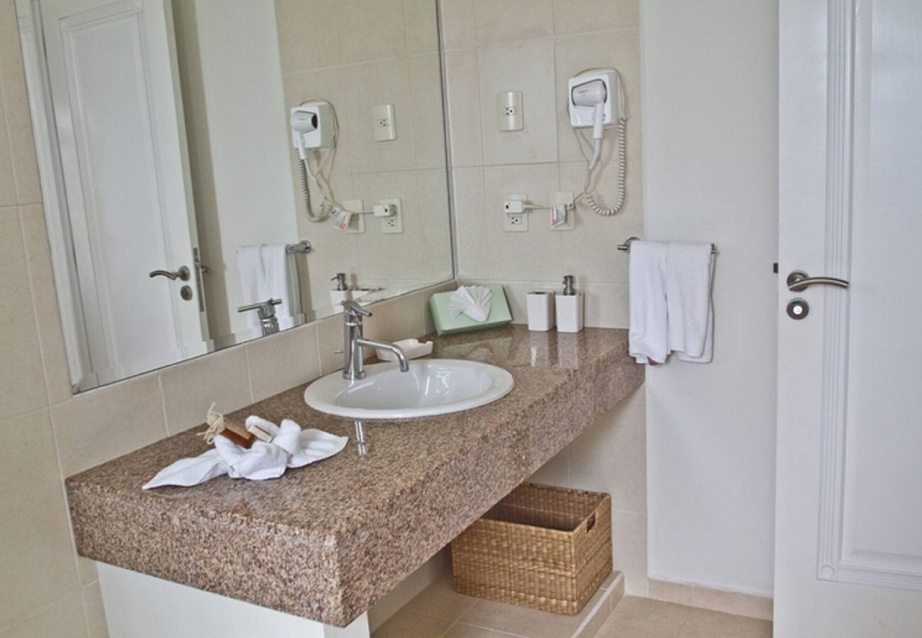 Departamento en Playa del Carmen - P304. Palmar del Sol Penthouse 3Rec Vista Jardin.