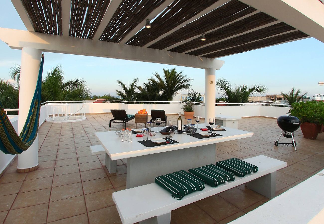 Departamento en Playa del Carmen - P304. Palmar del Sol Penthouse 3Rec Vista Jardin.