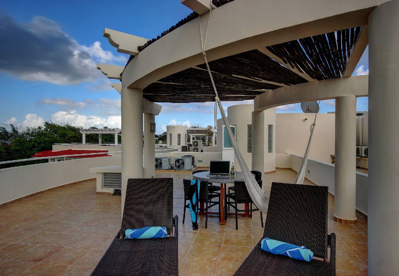 Departamento en Playa del Carmen - P305. Palmar del Sol Penthouse 2Rec Vista 5ta Ave.
