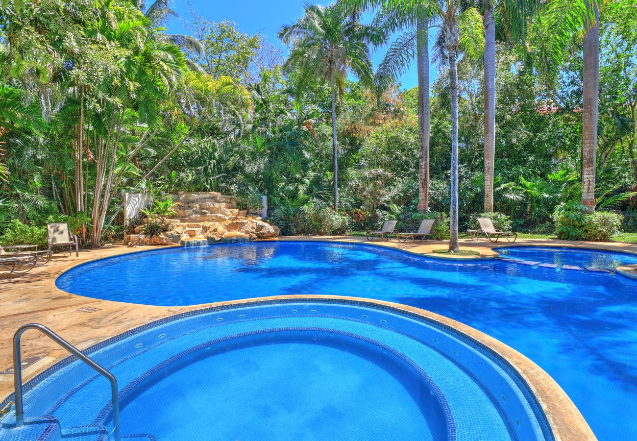Departamento en Playa del Carmen - P305. Palmar del Sol Penthouse 2Rec Vista 5ta Ave.