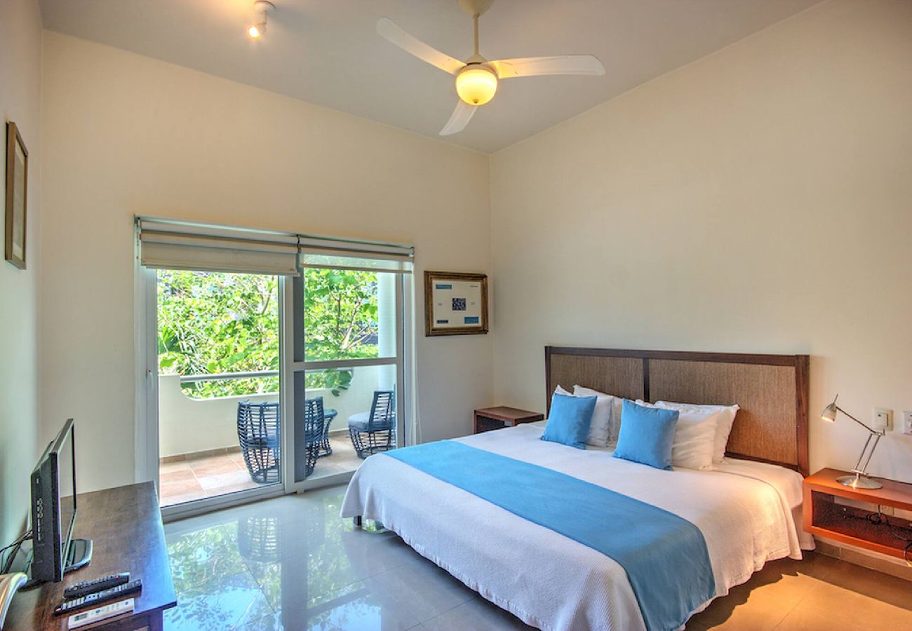 Departamento en Playa del Carmen - P301. Palmar del Sol Penthouse 3Rec Vista Calle.