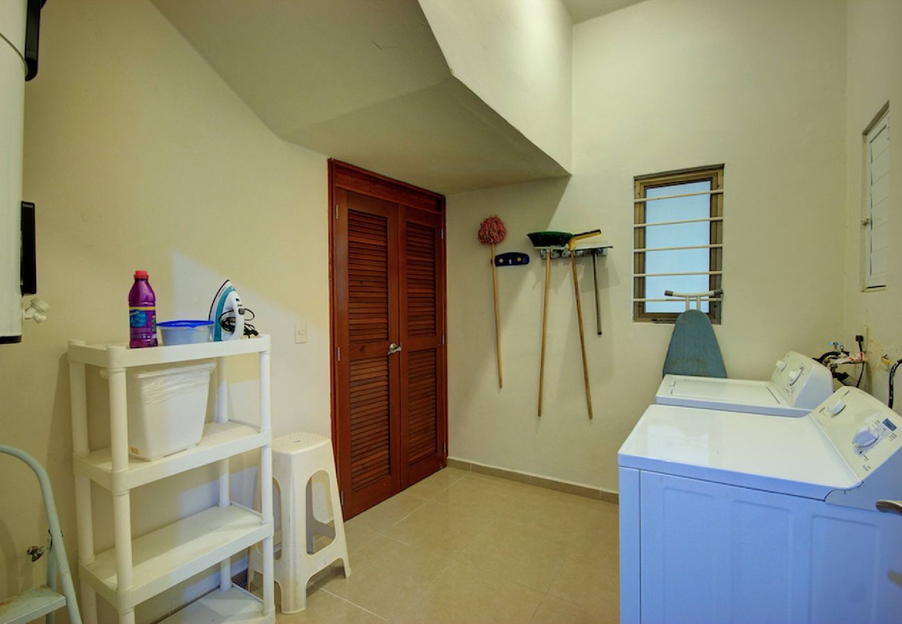 Departamento en Playa del Carmen - P301. Palmar del Sol Penthouse 3Rec Vista Calle.
