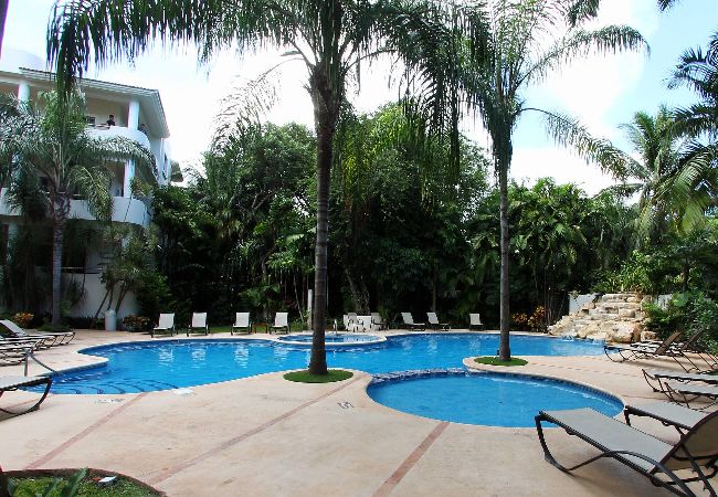 Departamento en Playa del Carmen - P207. Palmar del Sol 2 Rec Vista 5ta Avenida.