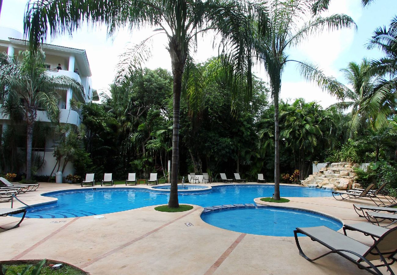 Departamento en Playa del Carmen - P207. Palmar del Sol 2 Rec Vista 5ta Avenida.