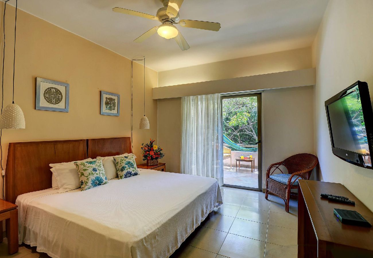 Apartahotel en Playa del Carmen - R102. Riviera Maya Suites 2Rec Vista Jardin.