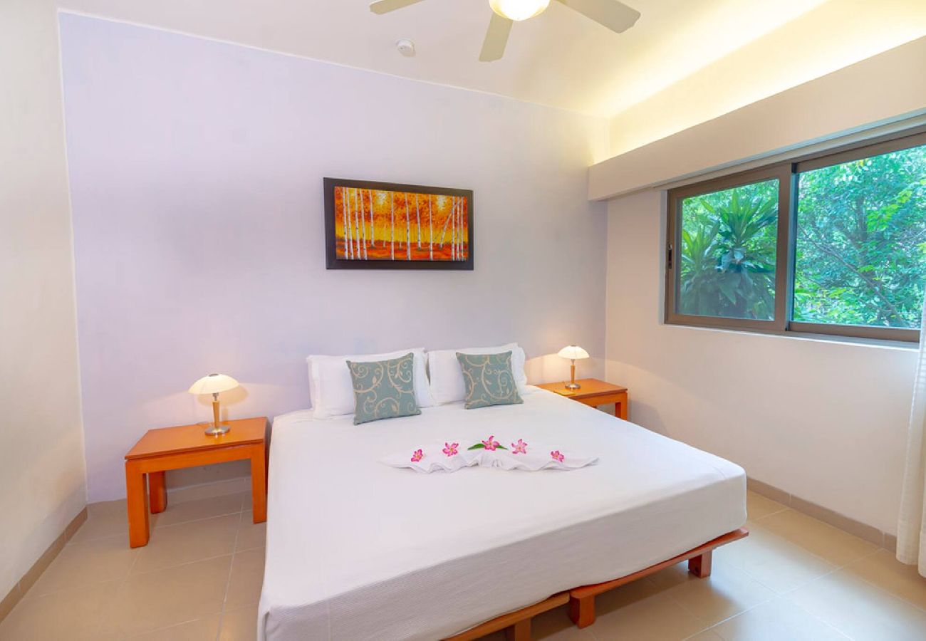 Renta por habitaciones en Playa del Carmen - R105. Standard Room King.