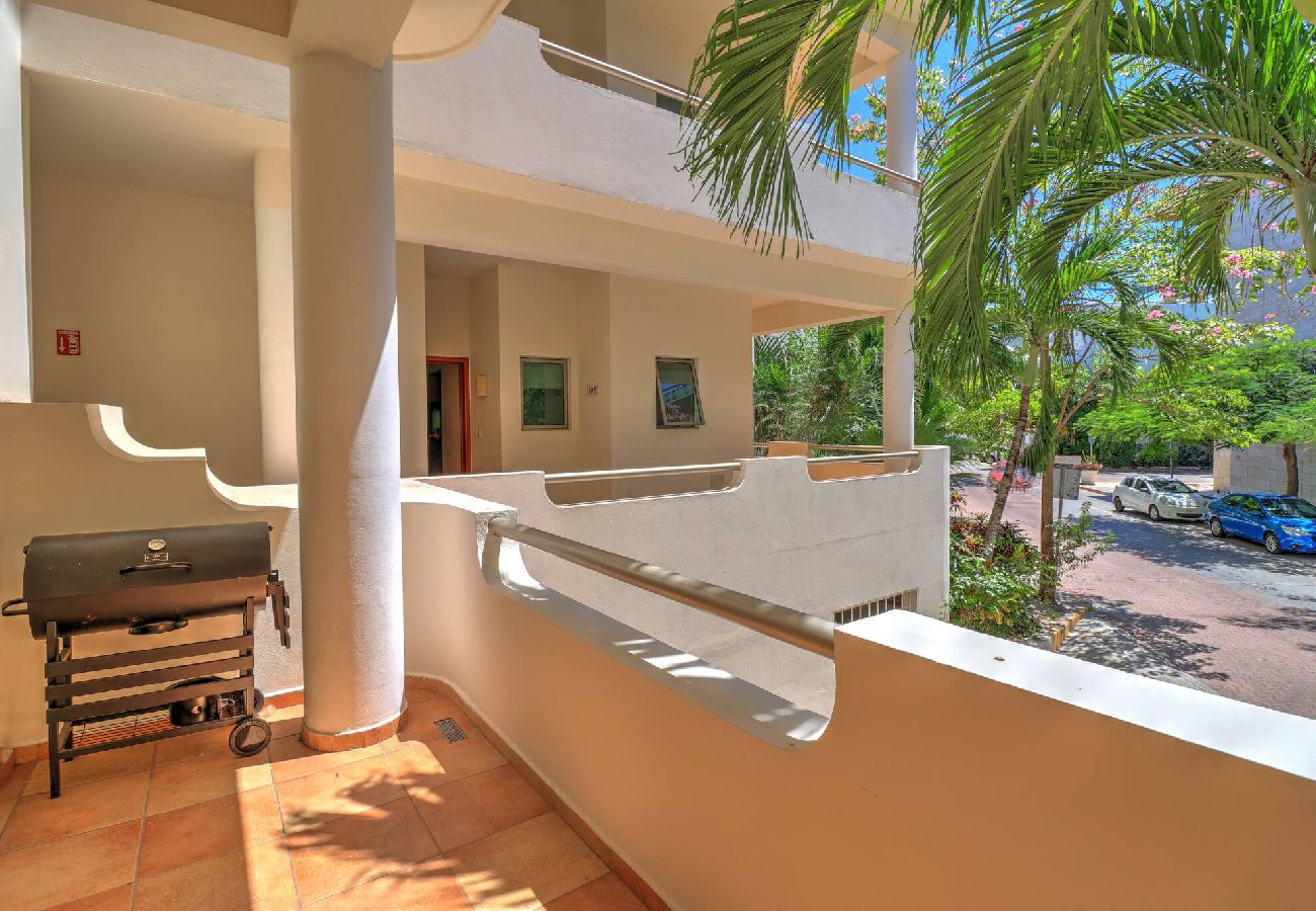 Apartment in Playa del Carmen - P101. Palmar del Sol 2Rec Vista a la calle.