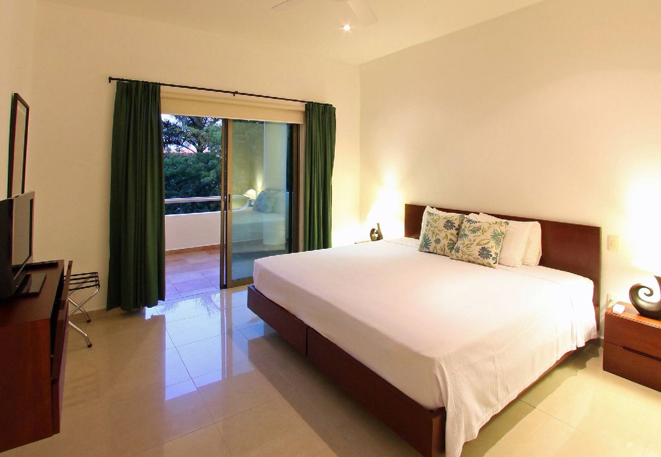 Apartment in Playa del Carmen - P304. Palmar del Sol Penthouse 3Rec Vista Jardin.