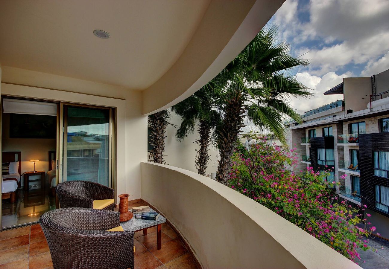 Apartment in Playa del Carmen - P305. Palmar del Sol Penthouse 2Rec Vista 5ta Ave.