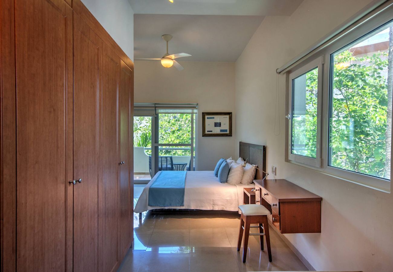 Apartment in Playa del Carmen - P301. Palmar del Sol Penthouse 3Rec Vista Calle.