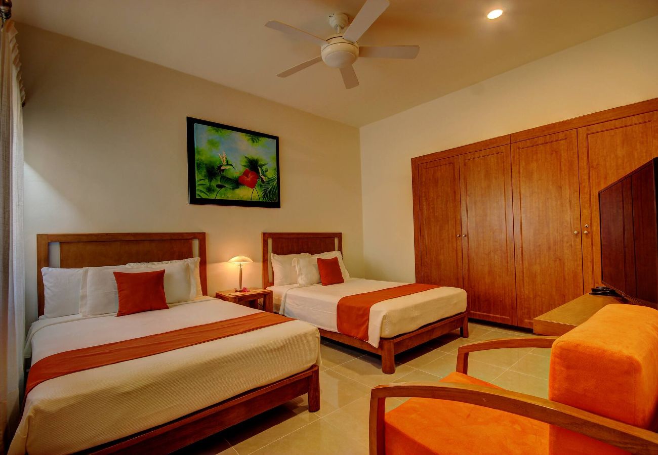 Apartment in Playa del Carmen - P303. Palmar del Sol Penthouse 2Rec Vista jardin.