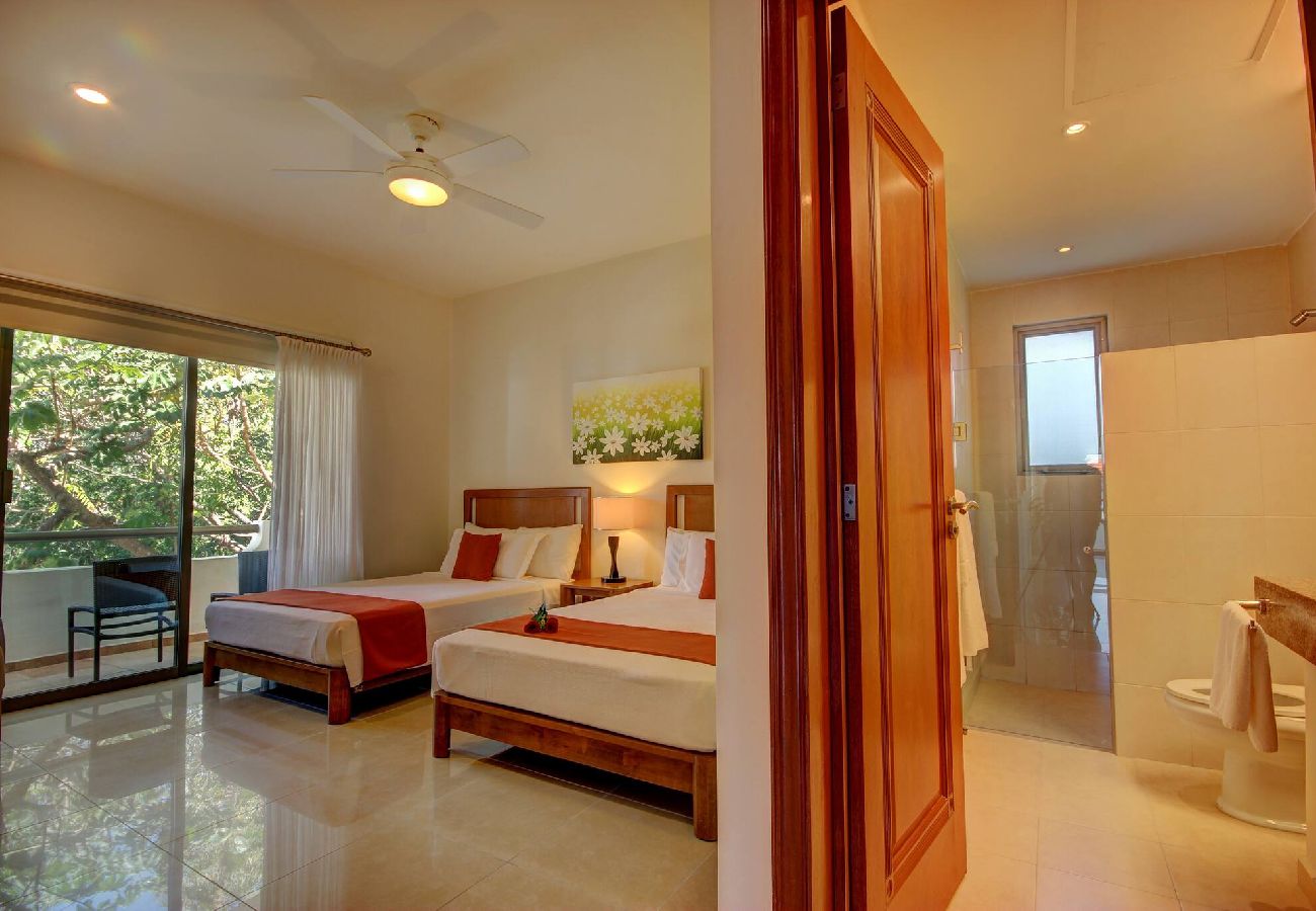 Apartment in Playa del Carmen - P307. Palmar del Sol Penthouse 2Rec Vista 5ta Ave.