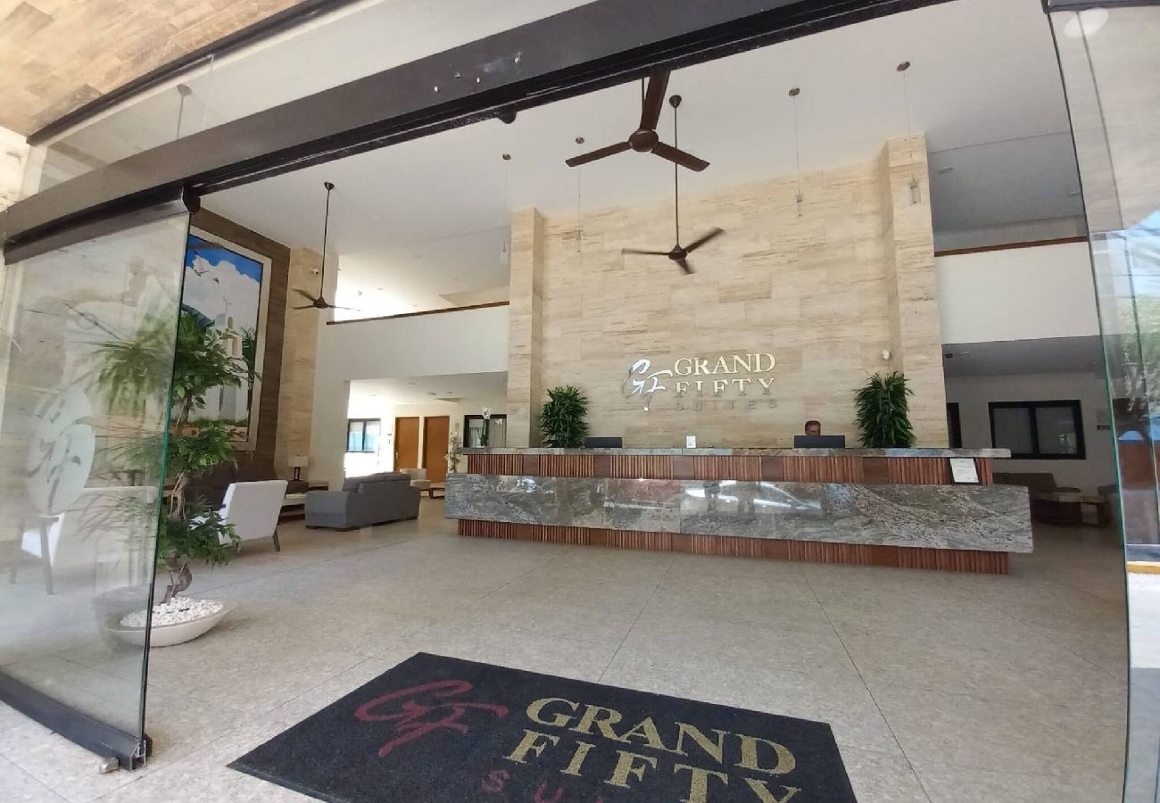 Studio in Playa del Carmen - GR50. Studio Grand Fifty Suites.