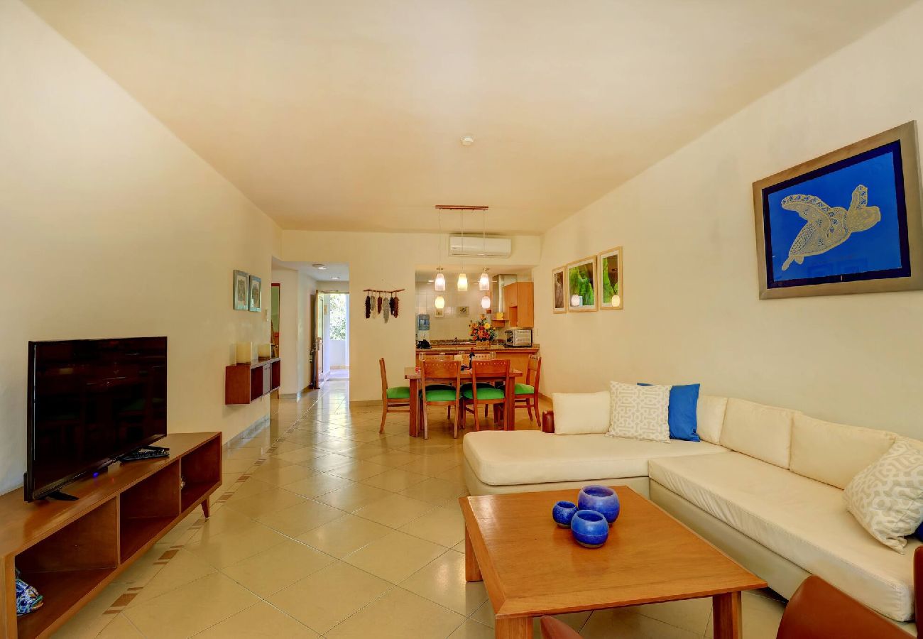 Condohotel in Playa del Carmen - R102. Riviera Maya Suites 2Rec Vista Jardin.