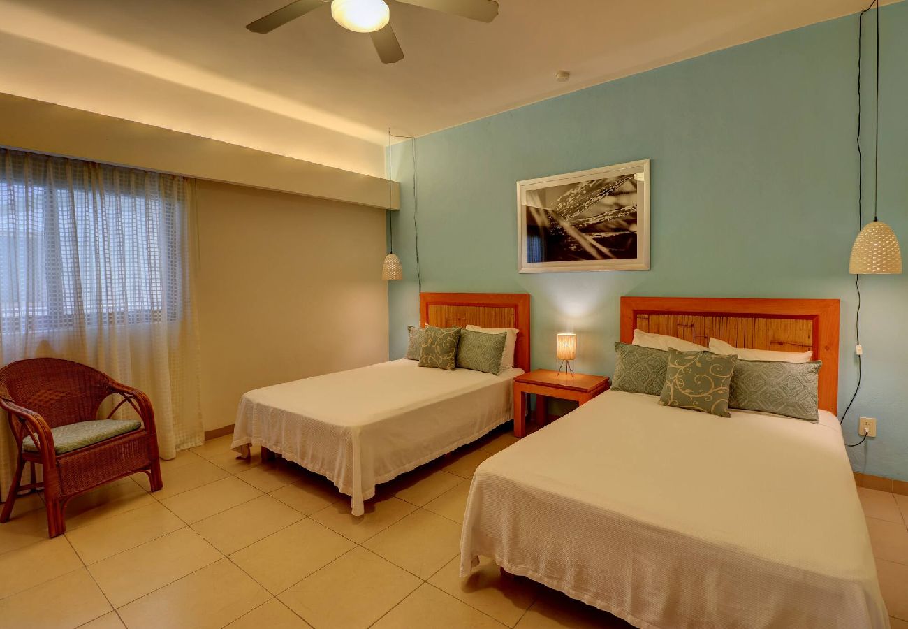 Condohotel in Playa del Carmen - R102. Riviera Maya Suites 2Rec Vista Jardin.