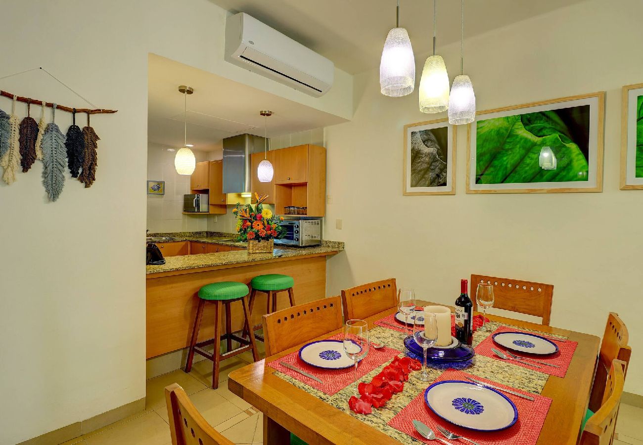 Condohotel in Playa del Carmen - R102. Riviera Maya Suites 2Rec Vista Jardin.
