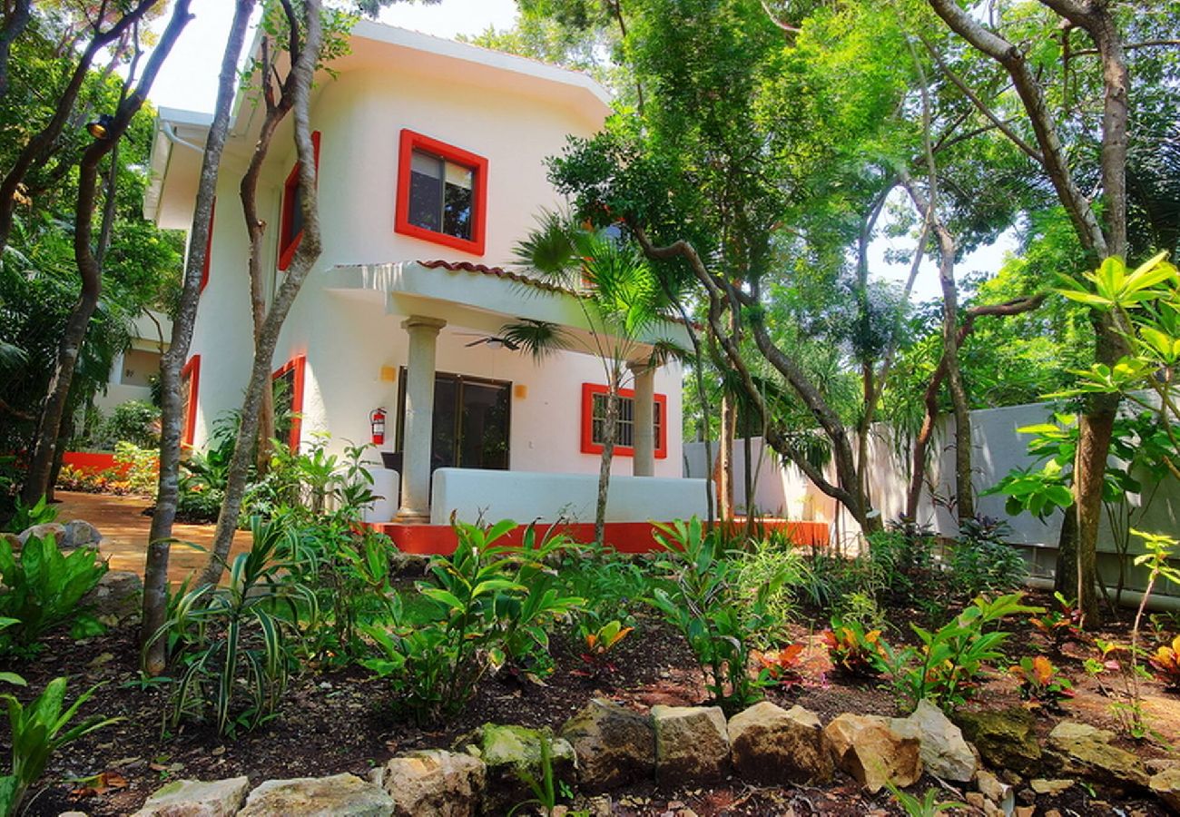 House in Playa del Carmen - GV. Casa Villa  4Rec Vista Jardin