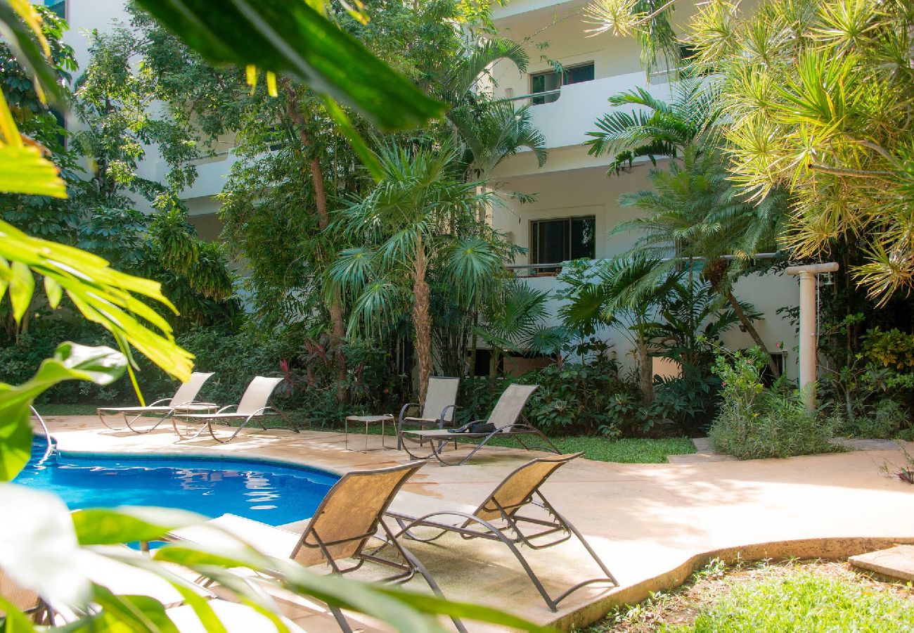 Condohotel in Playa del Carmen - P102. Palmar del sol 1Rec Vista Jardin. 