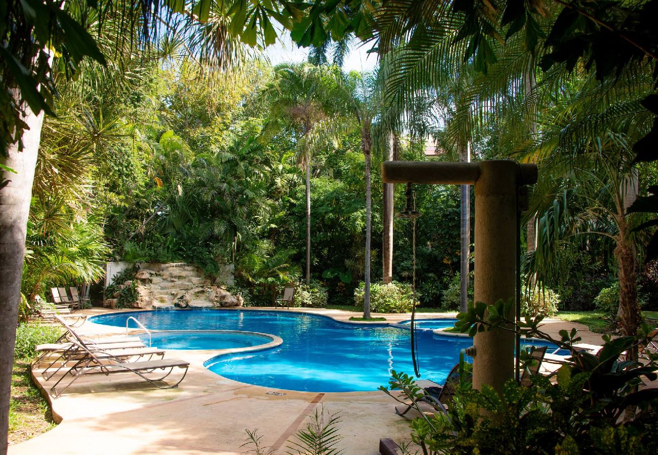 Condohotel in Playa del Carmen - P102. Palmar del sol 1Rec Vista Jardin. 